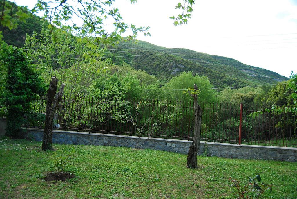 Hotel Faraggi Kleidonia Exterior photo